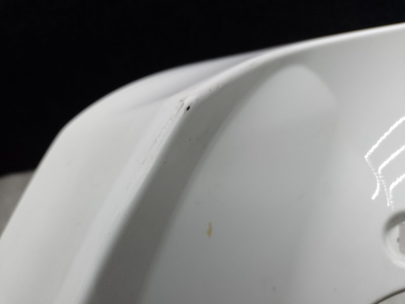 Накладка крышки багажника левая RAV4 05-12