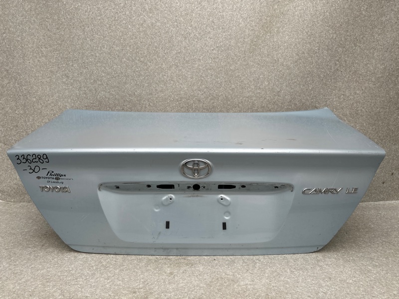 Крышка багажника TOYOTA CAMRY 30 02-06 64401-AA061 Б/У