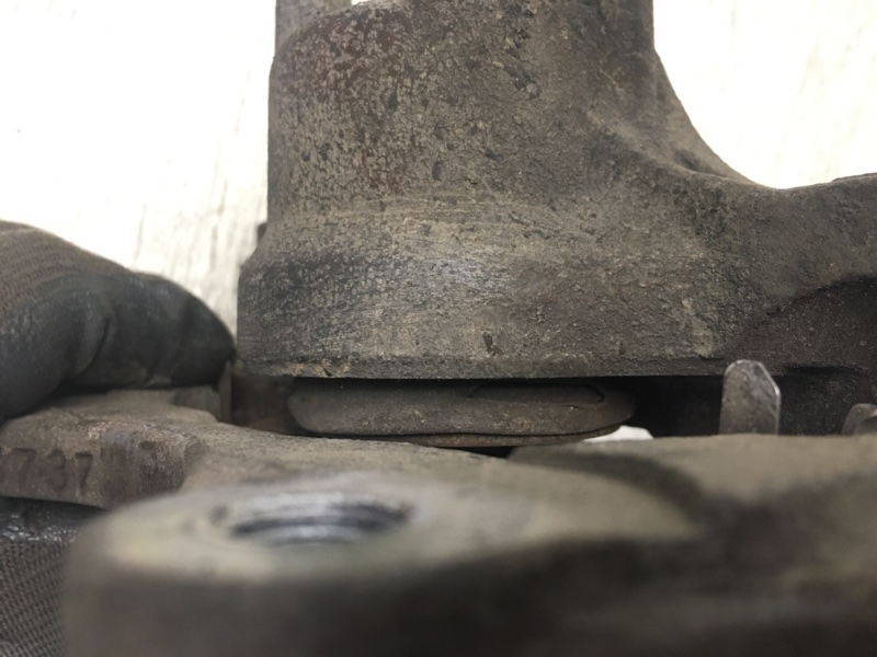 Суппорт тормозной передний правый OUTLANDER XL 05-13 2007 Внедорожник 3.0 6B31