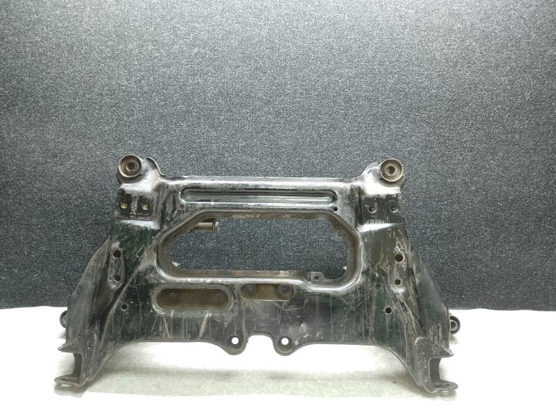 Балка передней подвески NISSAN X-TRAIL T30 01-07