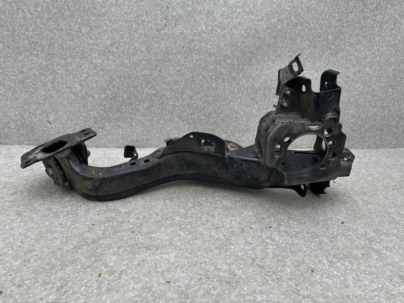 Рычаг задней подвески продольный левый NISSAN X-TRAIL/ROGUE T32 13-20