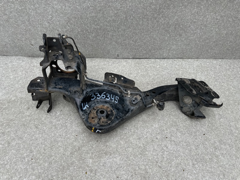 Рычаг задней подвески продольный левый X-TRAIL/ROGUE T32 13-20