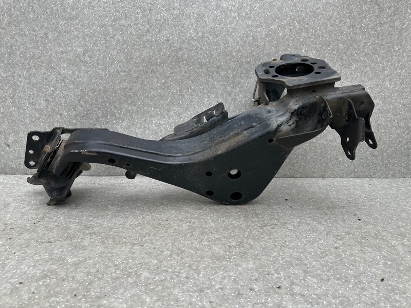 Рычаг задней подвески продольный левый X-TRAIL/ROGUE T32 13-20