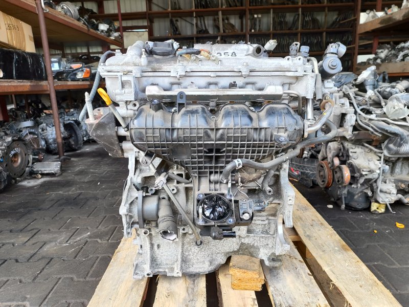 Двигатель бензин TOYOTA PRIUS - 30 09-17 2ZR-FXE Б/У