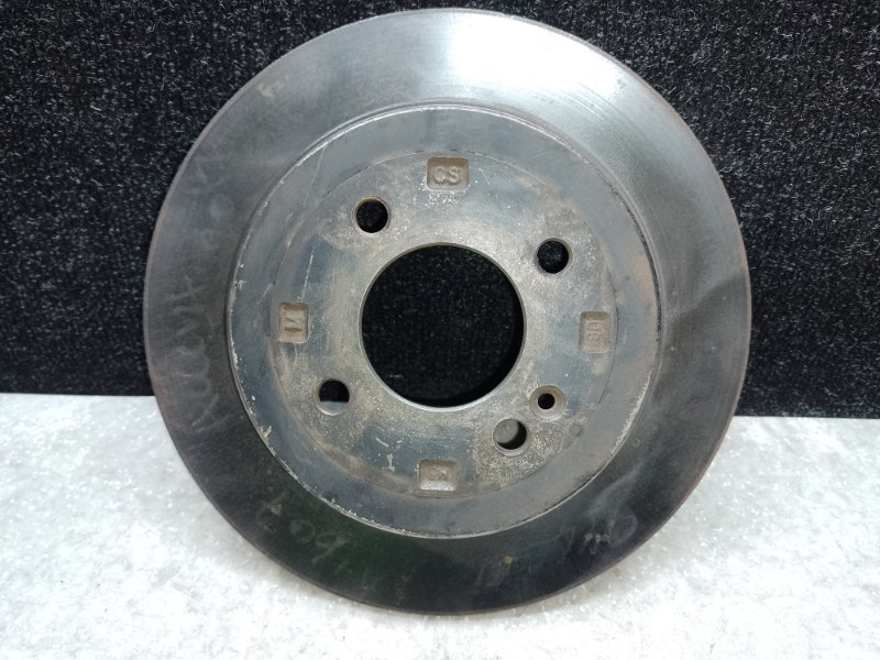 Запчасть тормозной диск задний HYUNDAI ACCENT RB 10- 58411-0U300 Б/У Тормозной диск задний HYUNDAI ACCENT RB 10- 58411-0U300 Б/У