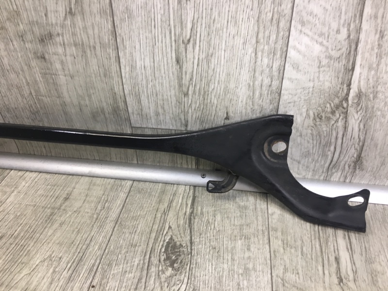 Распорка кузова HIGHLANDER 01-07 Распорка кузова HIGHLANDER 01-07