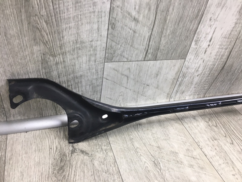 Распорка кузова HIGHLANDER 01-07 Распорка кузова HIGHLANDER 01-07