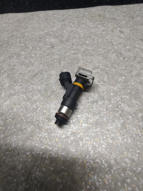 Форсунка топливная NISSAN MURANO Z50 02-07 3.5 VQ35DE 16600-CD700 Б/У