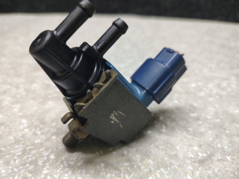 Клапан электромагнитный (вакуумный) MURANO Z50 02-07 3.5 VQ35DE Клапан электромагнитный (вакуумный) MURANO Z50 02-07 3.5 VQ35DE