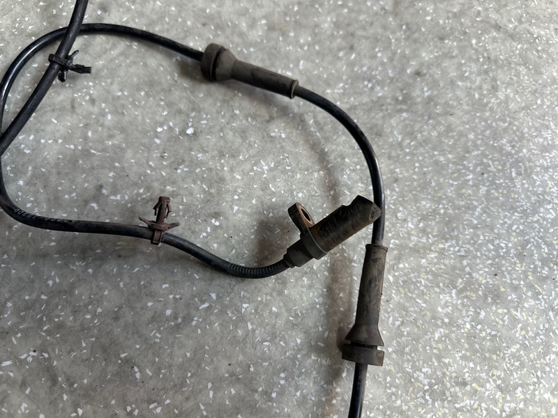 Датчик ABS задний правый X-TRAIL T31 07-14