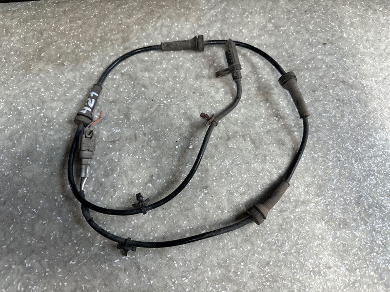 Датчик ABS задний правый NISSAN X-TRAIL T31 07-14 47900-JG200 Б/У