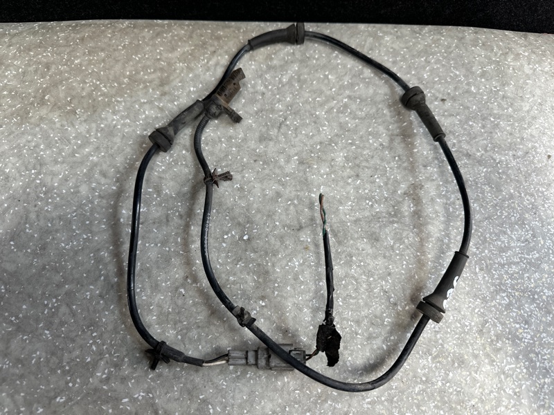 Датчик ABS задний левый X-TRAIL T31 07-14