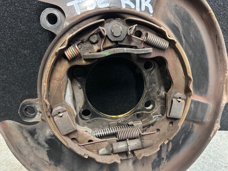 Тормозной механизм задний правый NISSAN X-TRAIL/ROGUE T32 13-20