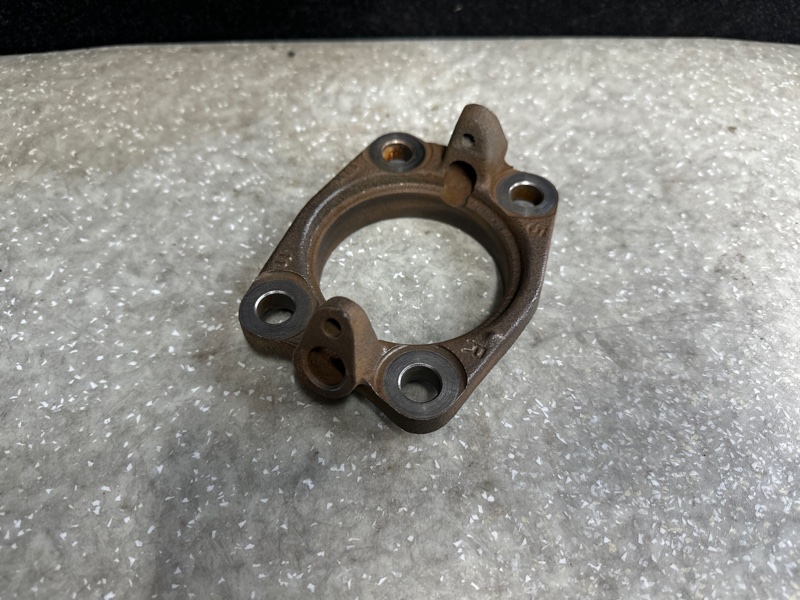 Кронштейн задний X-TRAIL/ROGUE T32 13-20