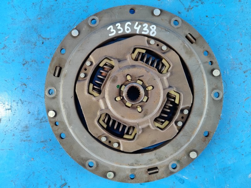 Запчасть диск сцепления TOYOTA PRIUS - 30 09-17 31270-47040 Б/У Диск сцепления TOYOTA PRIUS - 30 09-17 31270-47040 Б/У