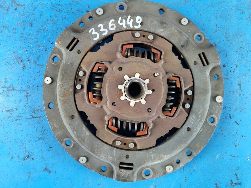 Запчасть диск сцепления TOYOTA PRIUS - 30 09-17 31270-47040 Б/У Диск сцепления TOYOTA PRIUS - 30 09-17 31270-47040 Б/У