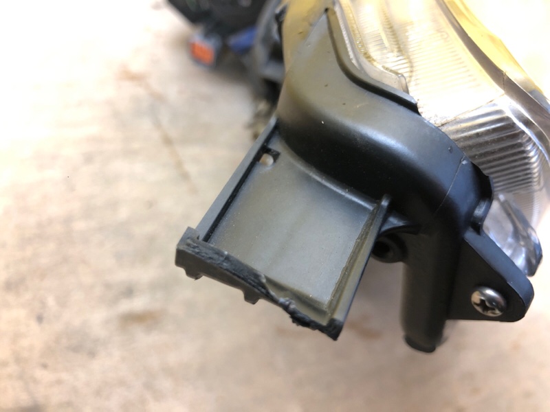 Фара правая OUTBACK 09-14 BR