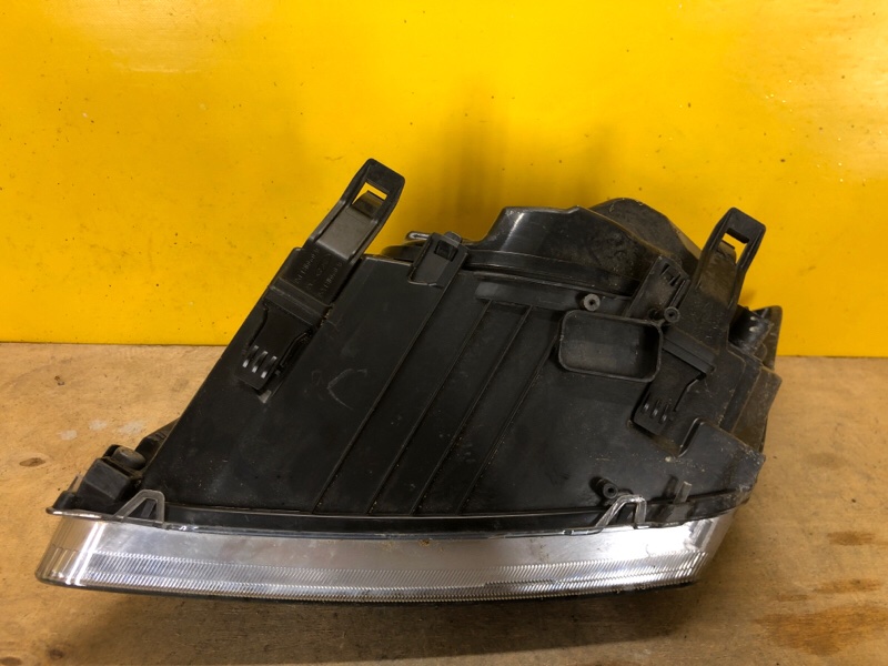 Фара правая FOCUS 04-11