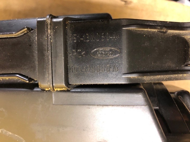 Фара правая FOCUS 04-11