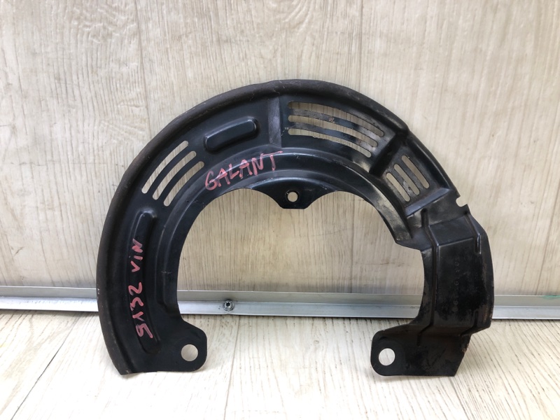 Защита тормозного диска передняя левая MITSUBISHI GALANT 03-12 2012 Седан 2.4 4G69 MR569679 Б/У