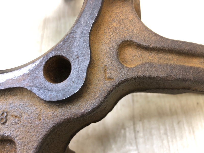 Кулак поворотный передний левый GALANT 03-12 2012 Седан 2.4 4G69