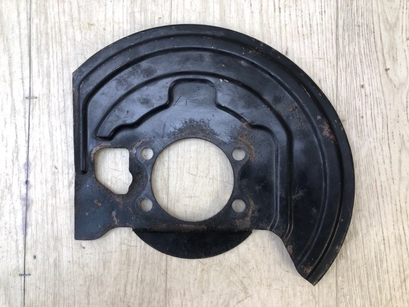 Защита тормозного диска передняя левая JUKE 10-19 2011 1.6 MR16DDT