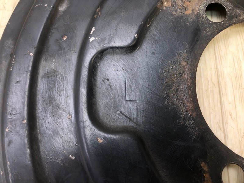 Защита тормозного диска передняя левая JUKE 10-19 2011 1.6 MR16DDT