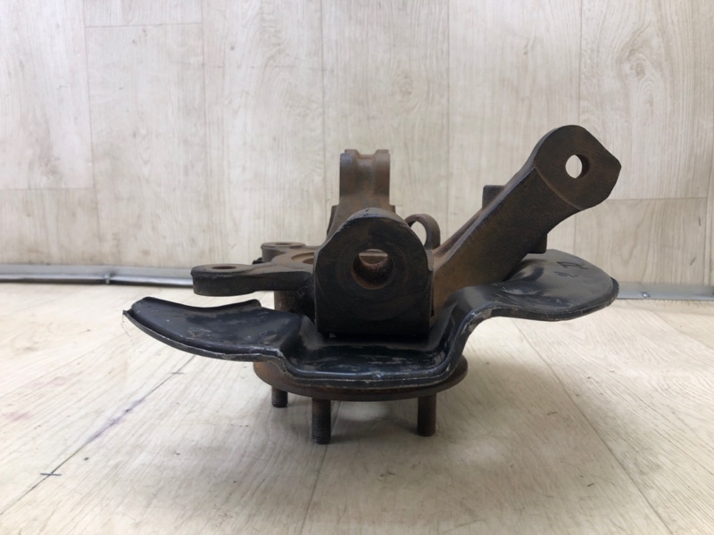 Кулак поворотный передний правый MDX (YD1) 00-06 2002 Внедорожник 3.5 Кулак поворотный передний правый MDX (YD1) 00-06 2002 Внедорожник 3.5