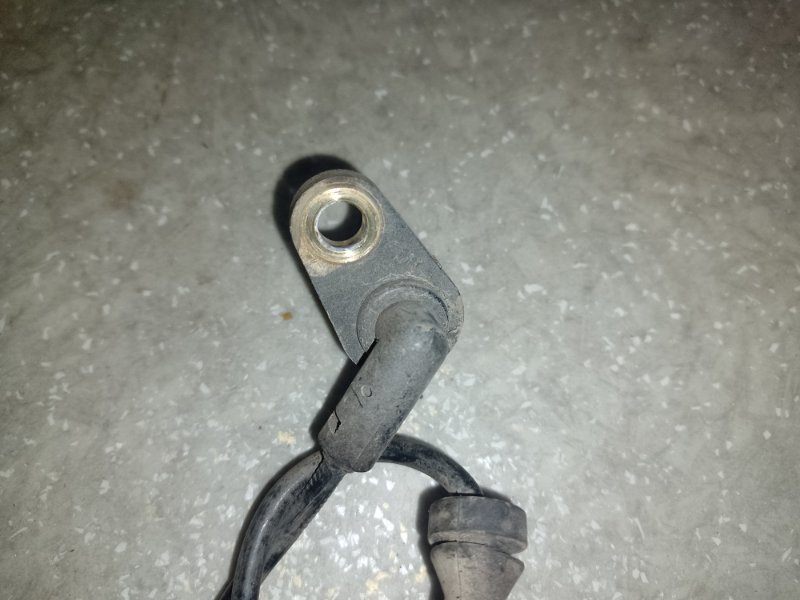 Датчик ABS задний правый X-TRAIL T30 01-07 Датчик ABS задний правый X-TRAIL T30 01-07