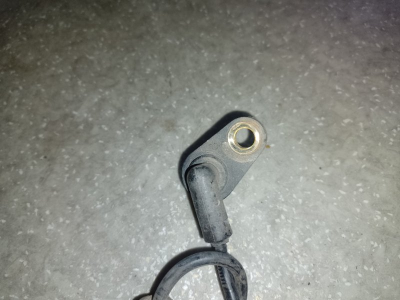 Датчик ABS задний левый X-TRAIL T30 01-07 Датчик ABS задний левый X-TRAIL T30 01-07