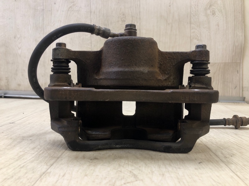 Суппорт тормозной передний левый CIVIC 4D 06-11 2008 Седан R18A1