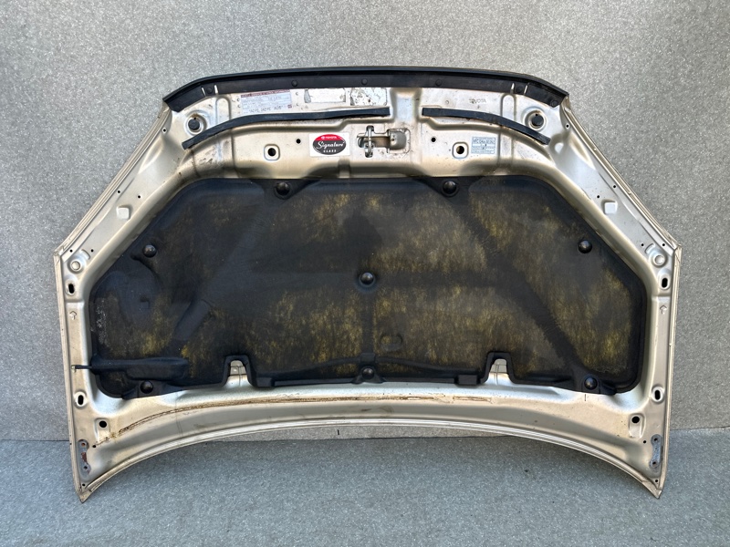 Капот RAV4 00-05