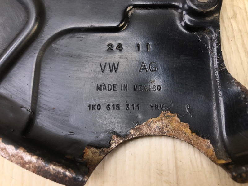 Защита тормозного диска передняя левая JETTA USA 10-17 2011 Седан CBTA 2.5L