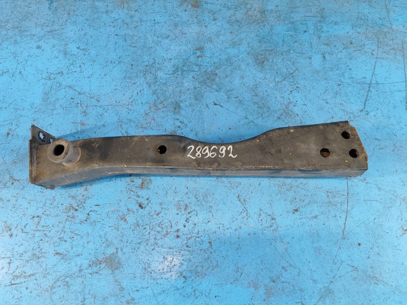 Кронштейн усилителя переднего бампера правый NISSAN QASHQAI/ROGUE SPORT 14- 54410-4EA0B Б/У