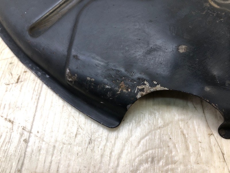 Защита тормозного диска передняя правая JETTA USA 10-17 2011 2.5