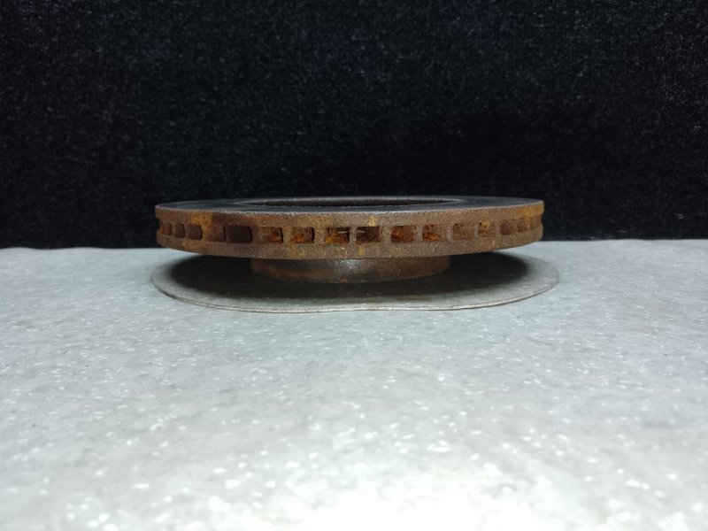 Тормозной диск передний TOYOTA RAV4 00-05