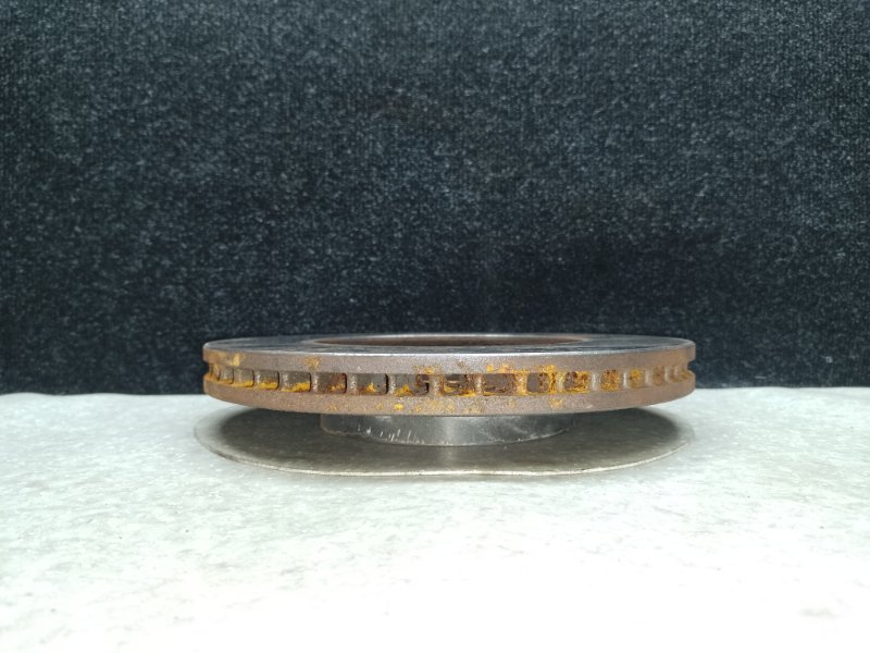 Тормозной диск передний TOYOTA RAV4 00-05