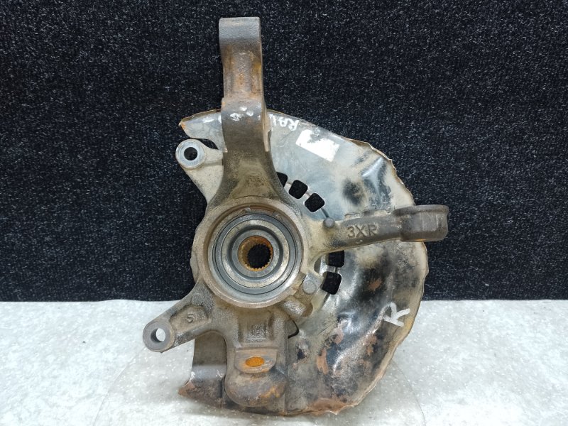 Запчасть кулак поворотный передний правый TOYOTA RAV4 00-05 43211-42060 Б/У Кулак поворотный передний правый TOYOTA RAV4 00-05 43211-42060 Б/У