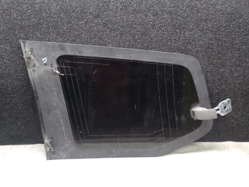 Стекло в кузов заднее правое LAND CRUISER PRADO 120 02-09 Стекло в кузов заднее правое LAND CRUISER PRADO 120 02-09