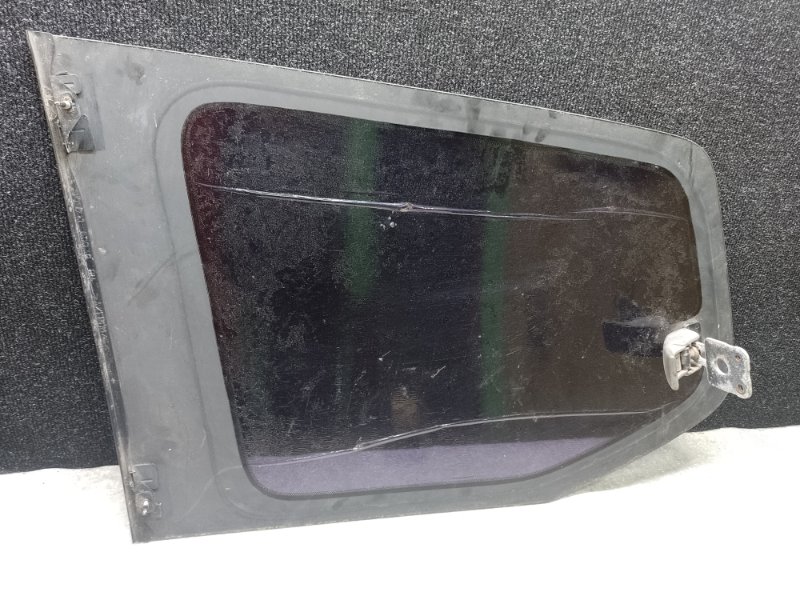 Стекло в кузов заднее правое LAND CRUISER PRADO 120 02-09 Стекло в кузов заднее правое LAND CRUISER PRADO 120 02-09