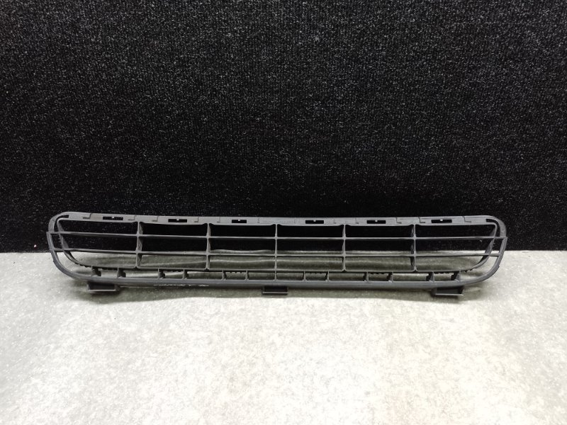 Решетка переднего бампера CAMRY 40 06-11