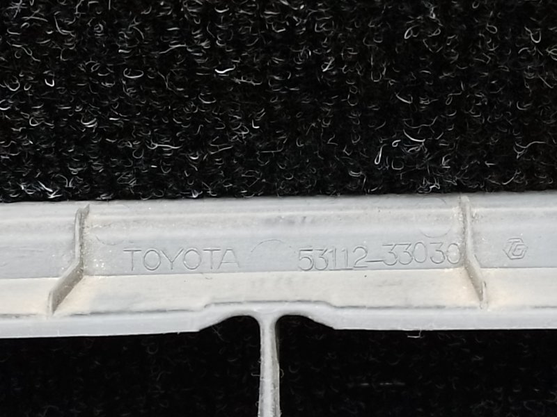 Решетка переднего бампера TOYOTA CAMRY 40 06-11