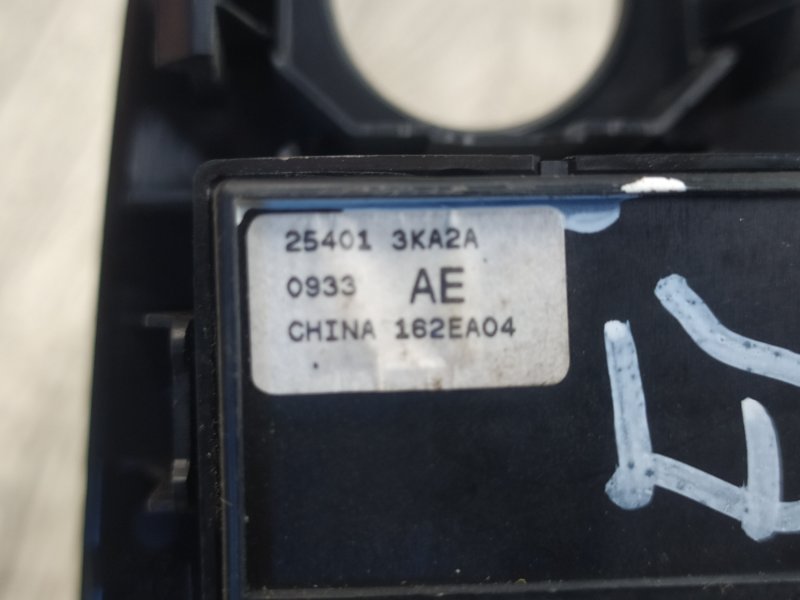 Блок управления стеклоподъемниками передний левый PATHFINDER R52 12-21 2013 R52 3.5 VQ35DE