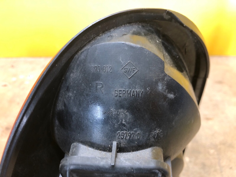 Фонарь наружный правый VOYAGER 95-00