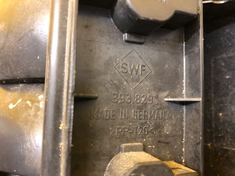 Фонарь внутренний левый VOYAGER 95-00