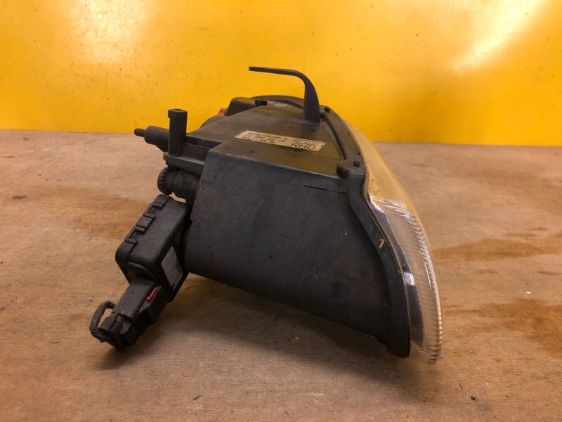 Фара левая VOYAGER 95-00