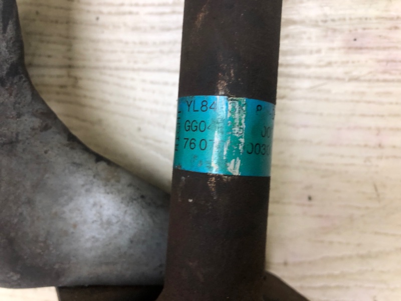 Вал промежуточный привода правый TRIBUTE 00-07 2001 Внедорожник 3.0