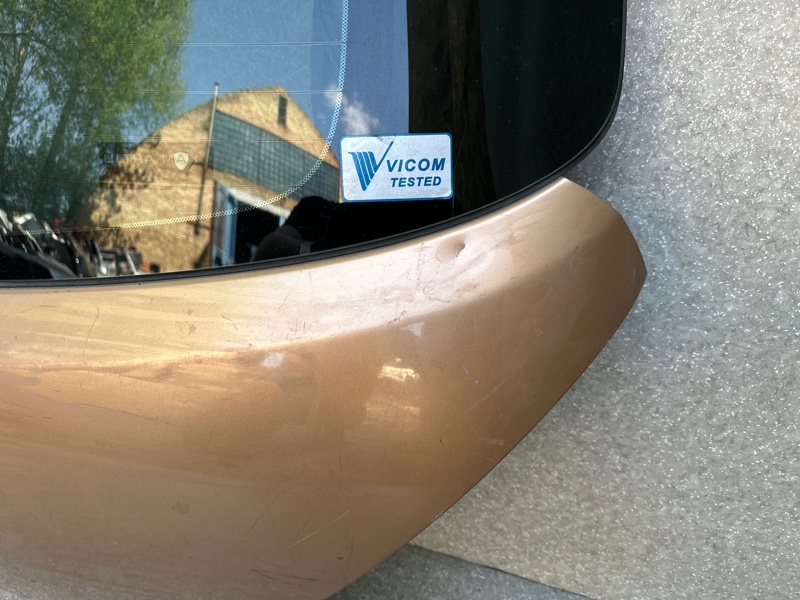 Крышка багажника TIIDA/VERSA C11 04-11