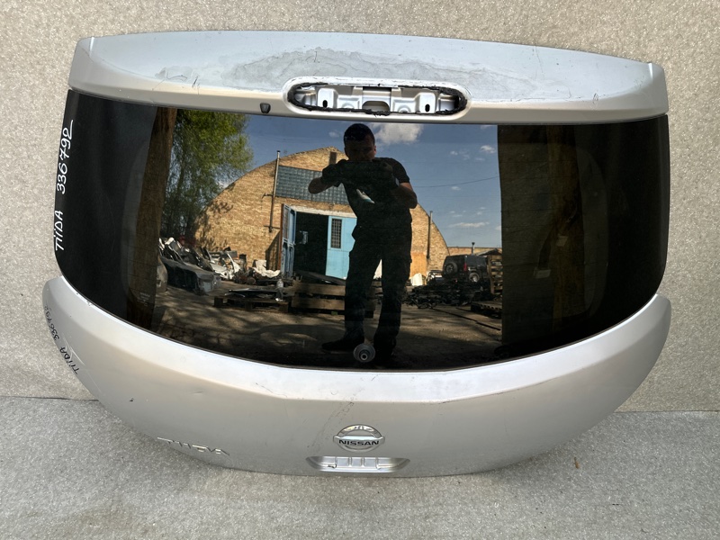 Крышка багажника TIIDA/VERSA C11 04-11