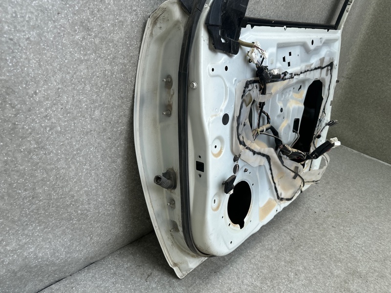 Дверь передняя правая X-TRAIL/ROGUE T32 13-20